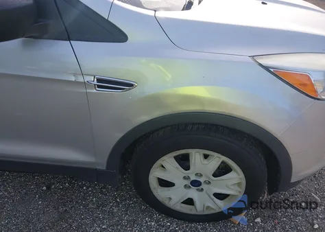 2014 Ford Escape S из США, поврежденный, VIN 1FMCU0F79EUC57126